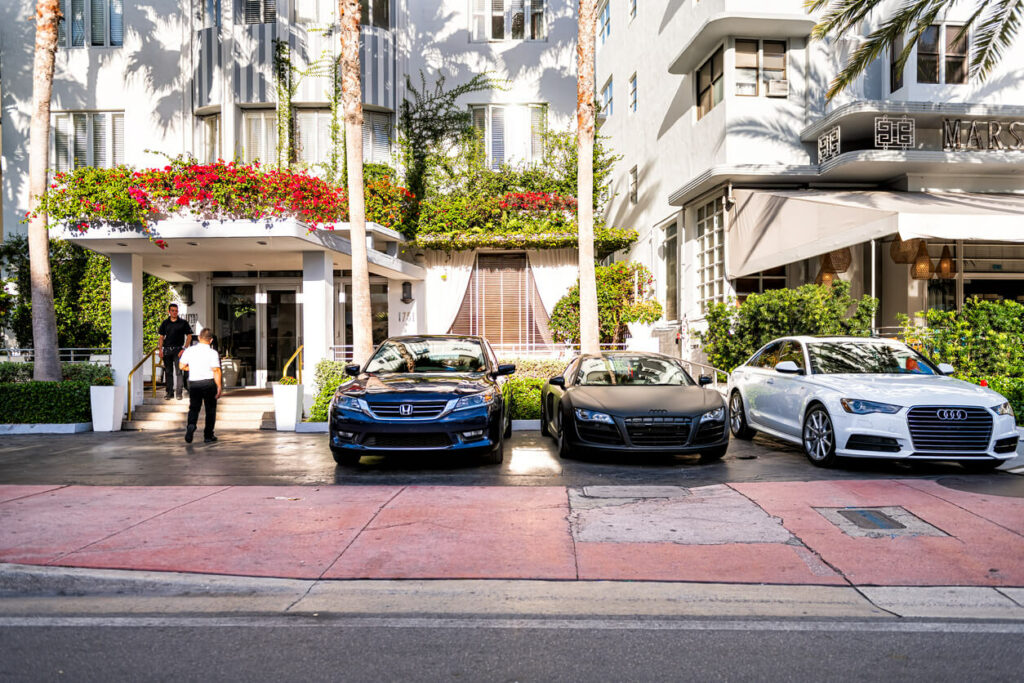 hotel parking